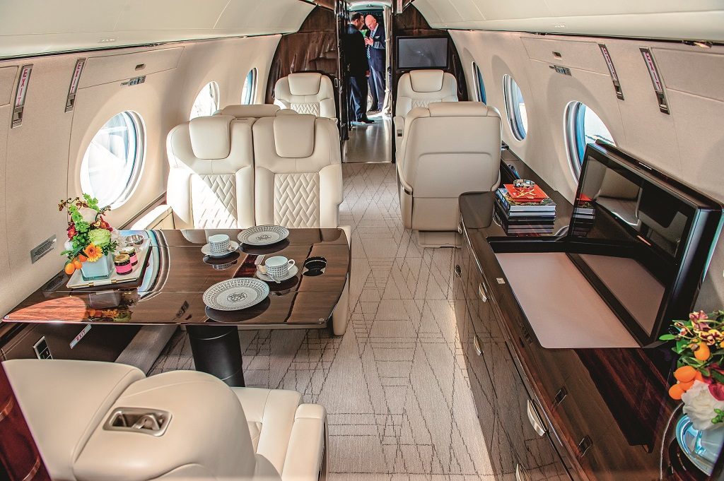 Салон G600 (13,77 м) – самый длинный среди самолетов того же класса. Фото: Gulfstream Aerospace Corporation