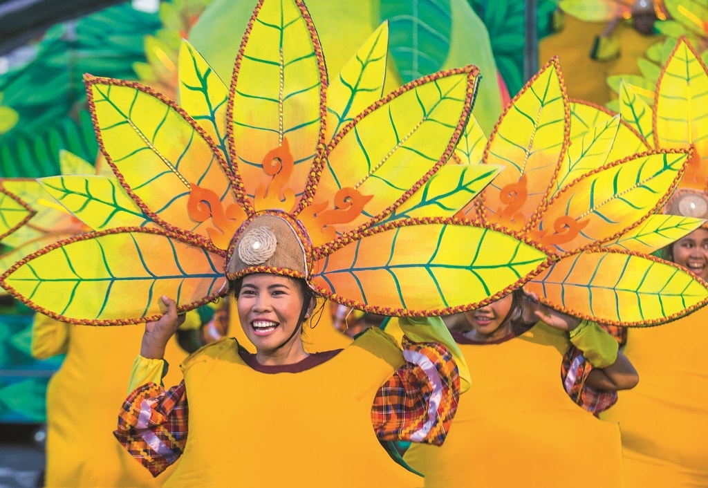 Красочные фестивали с национальным колоритом проходят на Филиппинах каждый месяц. Фото: Depositphotos