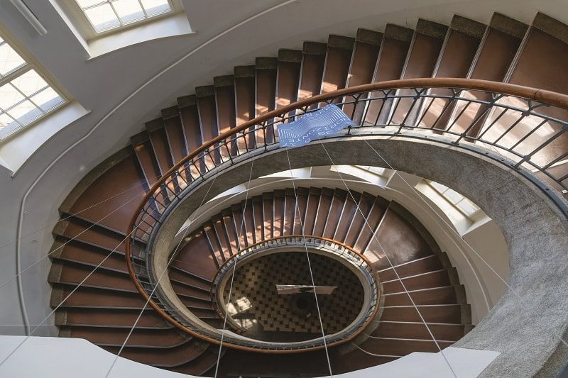Лестница учебного здания Баухауса в Веймаре. ФОТО: SHUTTERSTOCK.COM