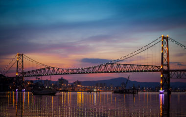 Путеводители по городам от известных журналистов