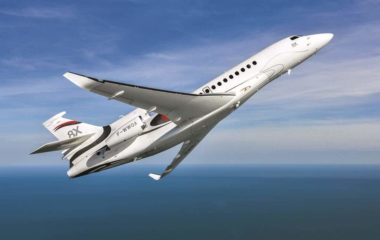 Французский Dassault Falcon 8X уже поставляется клиентам. Фото: Dassault Aviation