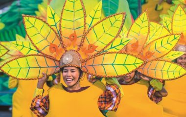 Красочные фестивали с национальным колоритом проходят на Филиппинах каждый месяц. Фото: Depositphotos