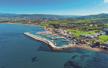 Марина в Лачи, Пафос. ФОТО: SHUTTERSTOCK.COM